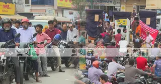 রাজশাহীতে জ্বালানি তেলের তীব্র সংকট, পাম্পে গ্রাহকদের দীর্ঘ সারি